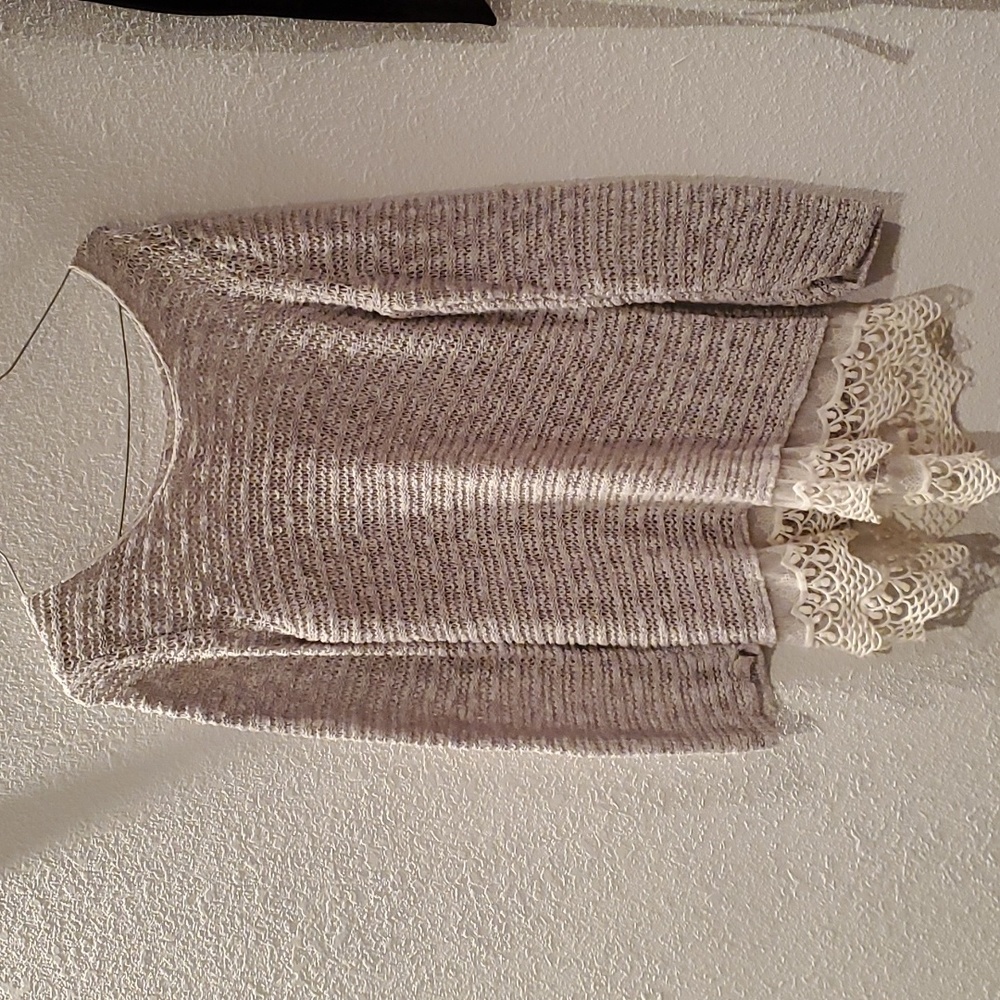 ❄️2/$10 Vanity Knitt Top - Medium